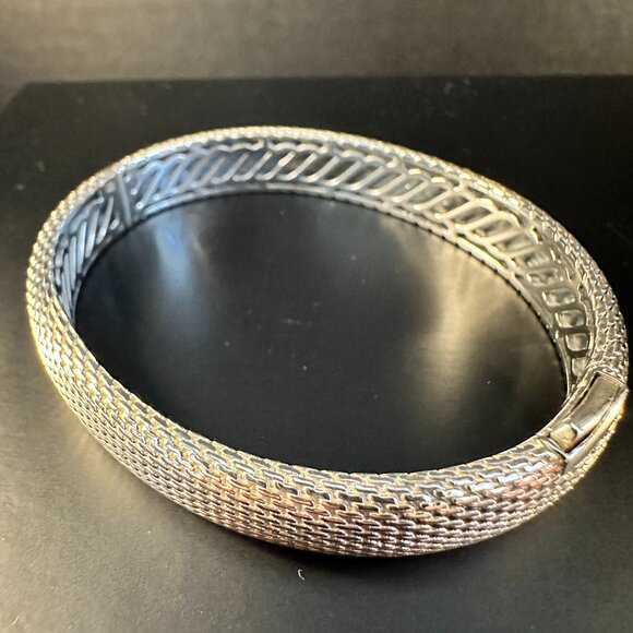 ✨ Sterling Silver Mesh Pattern Cuff Bracelet – Elegant & Detailed ✨ - Picture 3 of 4